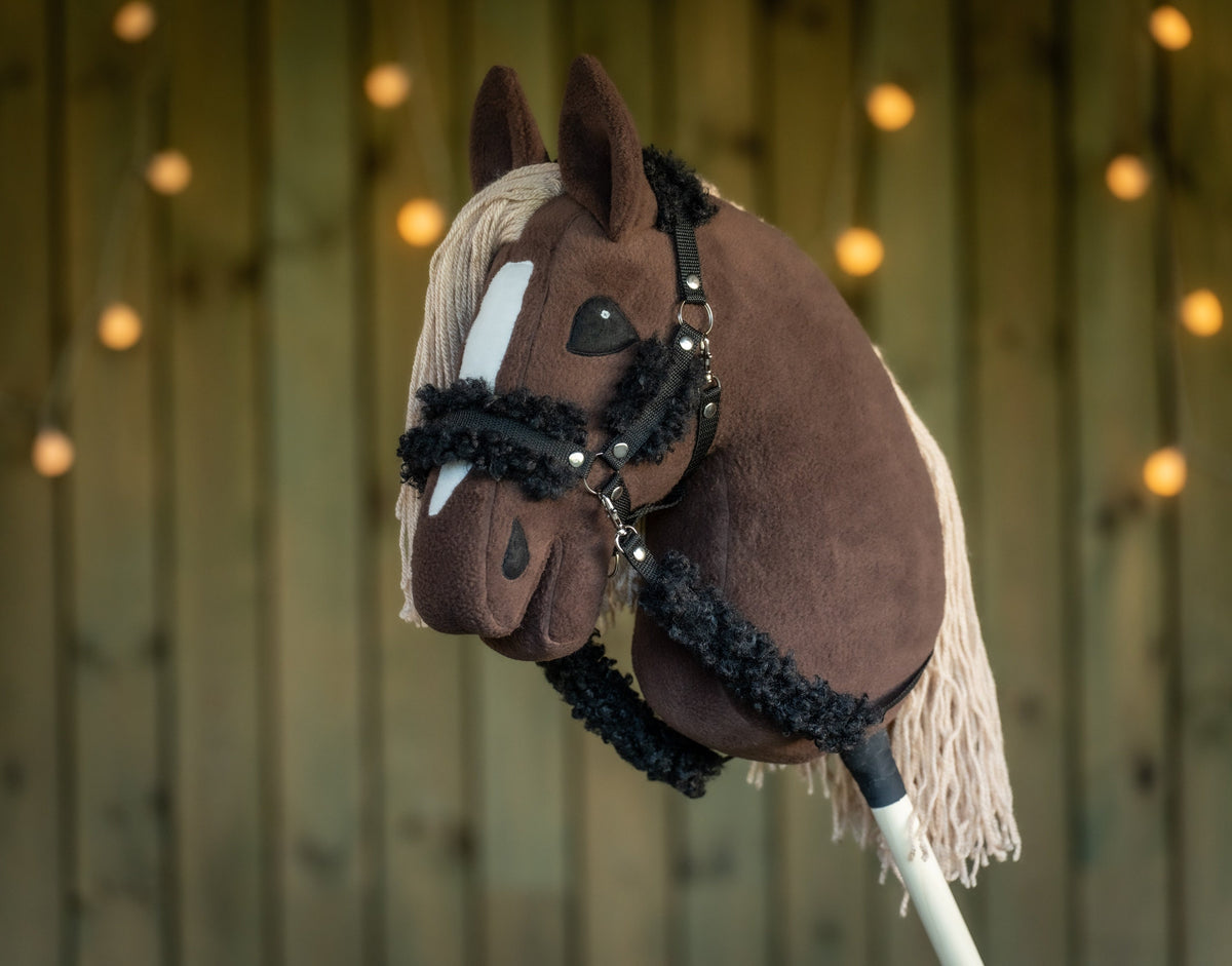 Adjustable Black Fur Halter & Reins for A3 Hobbyhorse – Soft, Stylish & Comfortable