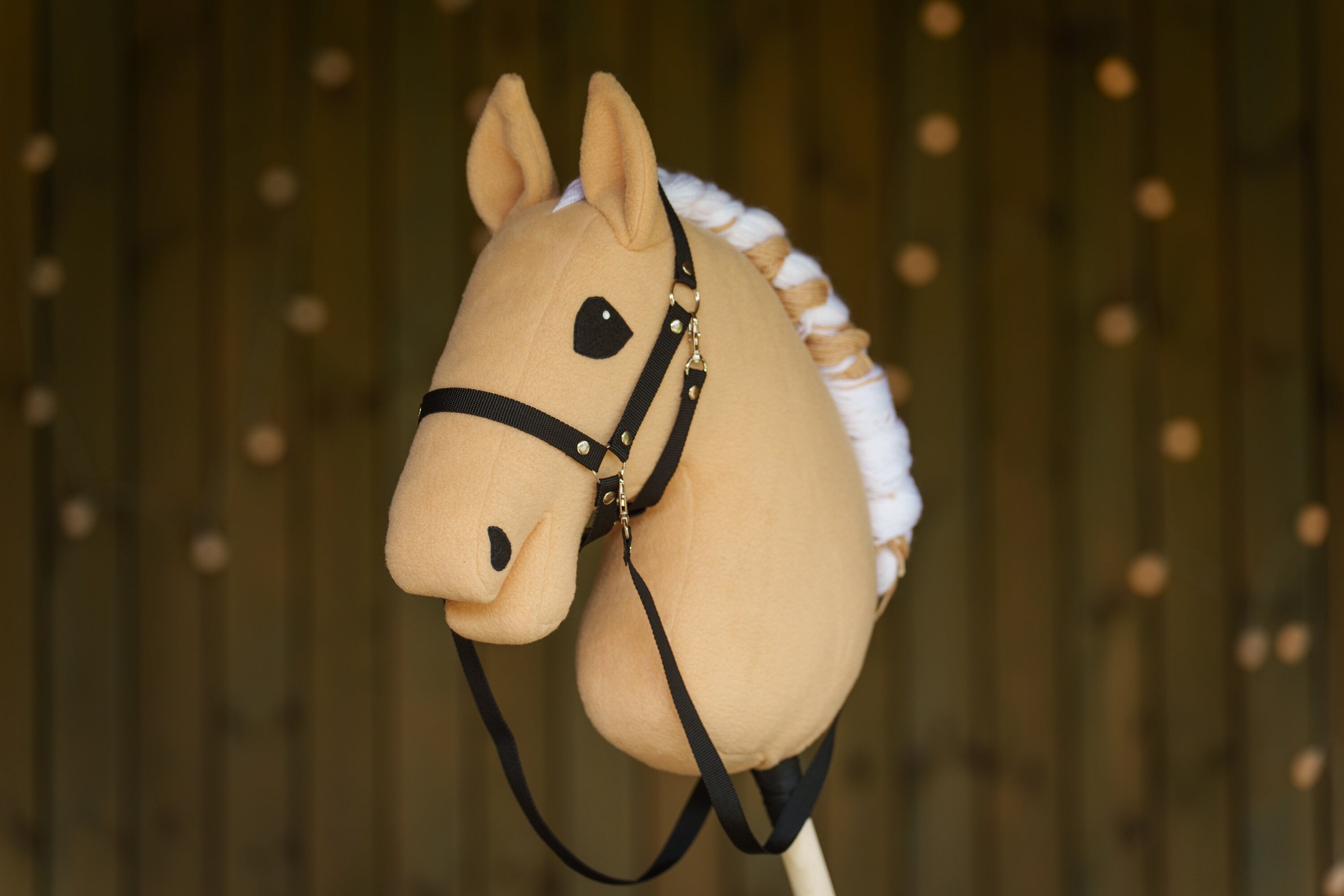 Palomino Hobbyhorse with Halter – Handmade A3 Stick Horse | Two-Color Yarn Mane