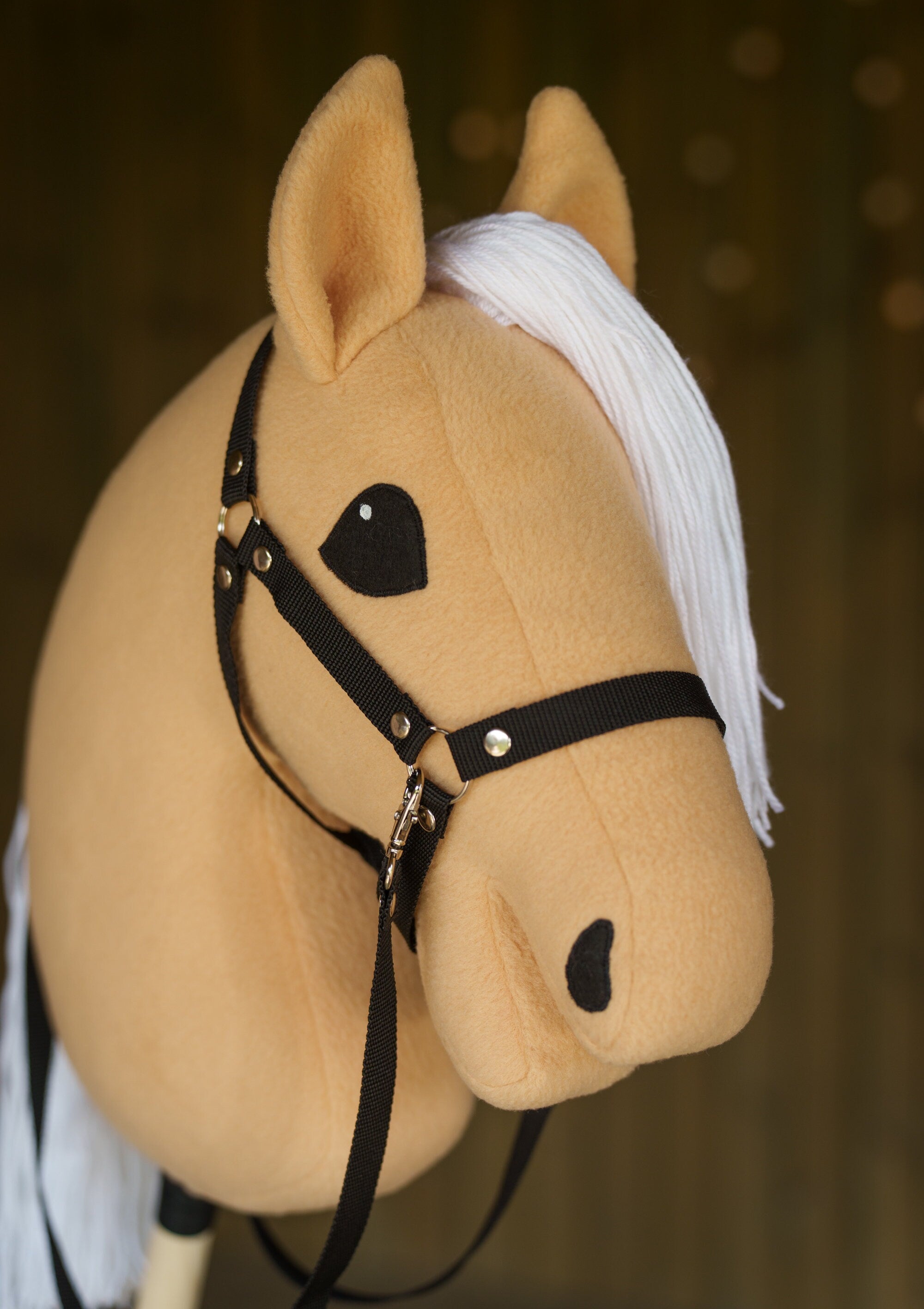Palomino Hobbyhorse with Halter – Handmade A3 Stick Horse | Two-Color Yarn Mane