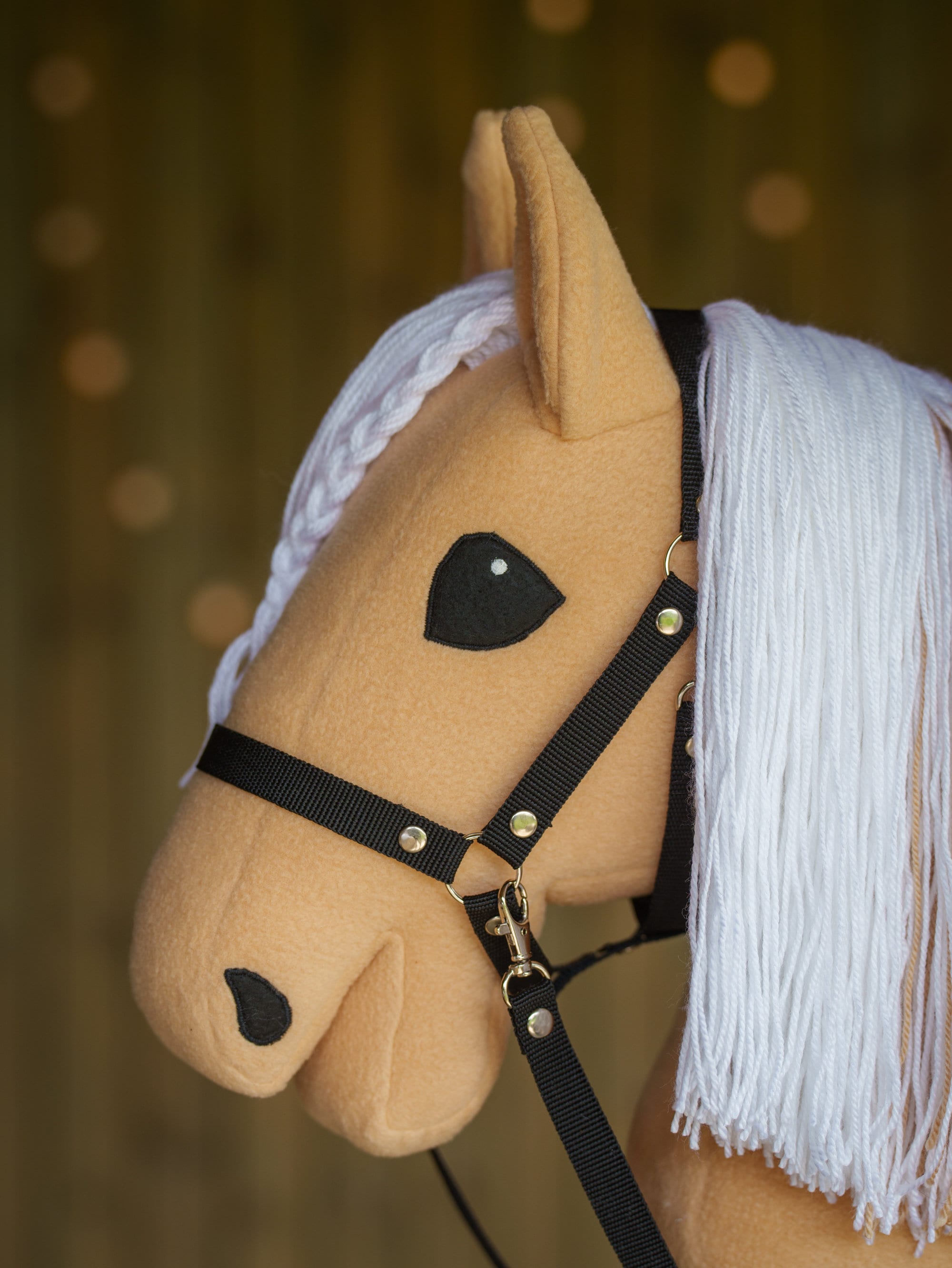 Palomino Hobbyhorse with Halter – Handmade A3 Stick Horse | Two-Color Yarn Mane