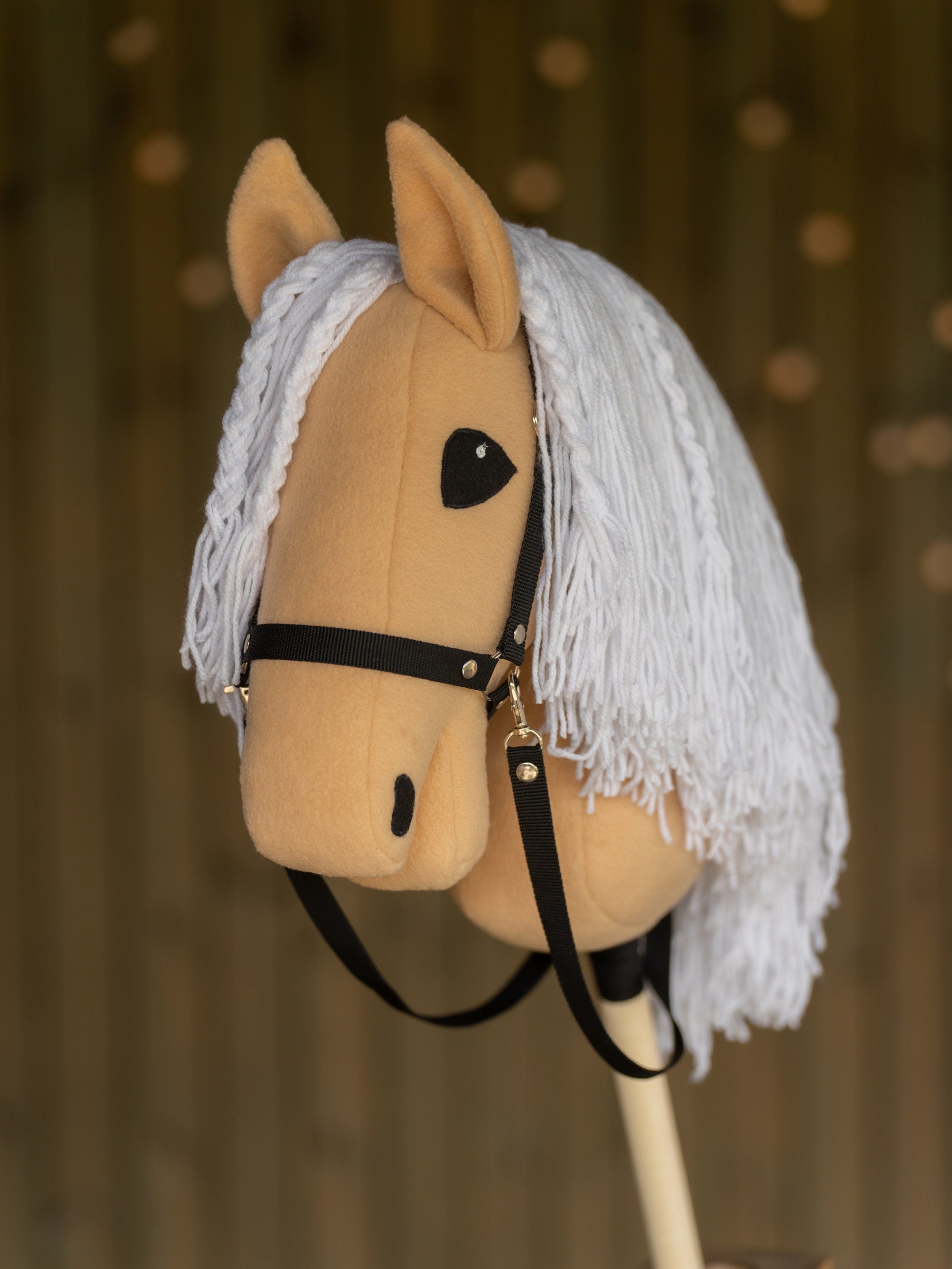Palomino Hobbyhorse – A3 Size | Hobby Horse with White Mane & Halter | Handmade Horse on Stick