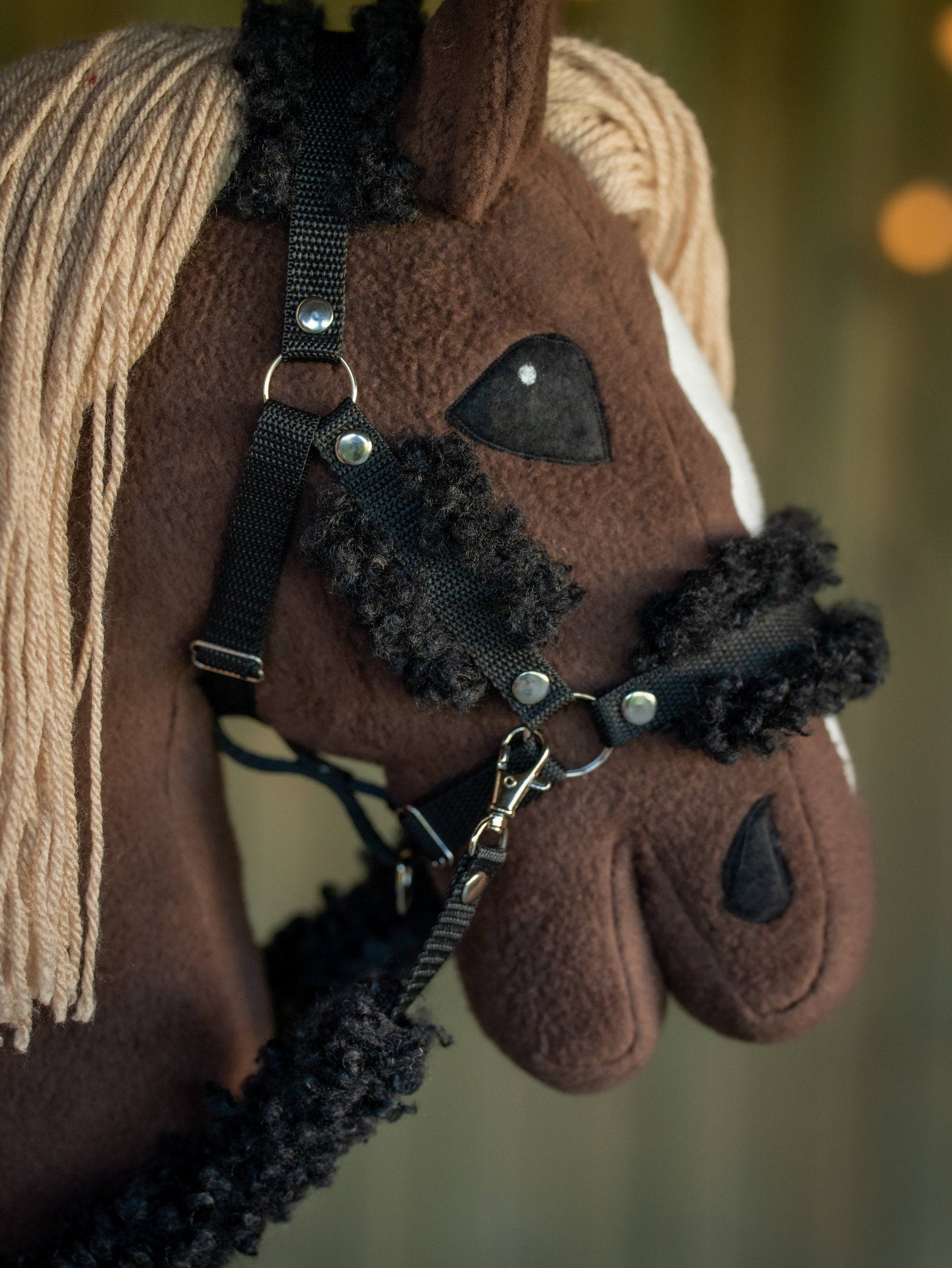 Adjustable Black Fur Halter & Reins for A3 Hobbyhorse – Soft, Stylish & Comfortable