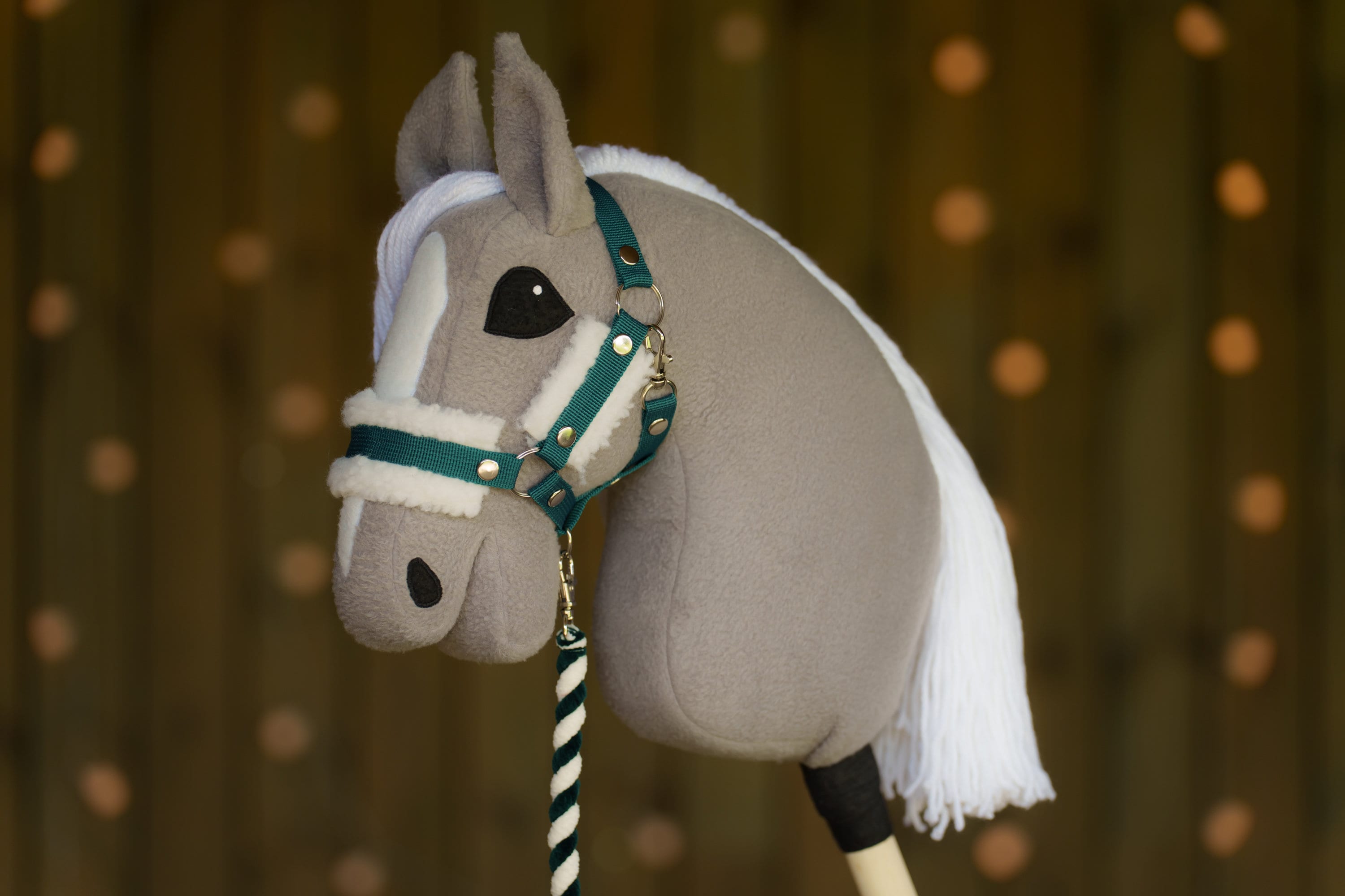 Hobbyhorse Halter with Soft Cream Fur – Fits A3 & A4 Hobbyhorses