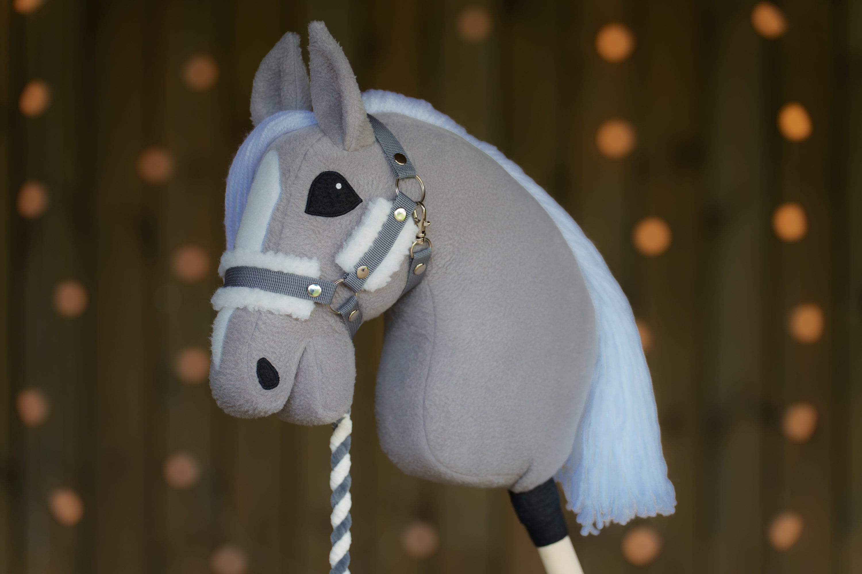 Hobbyhorse Halter with Soft Cream Fur – Fits A3 & A4 Hobbyhorses