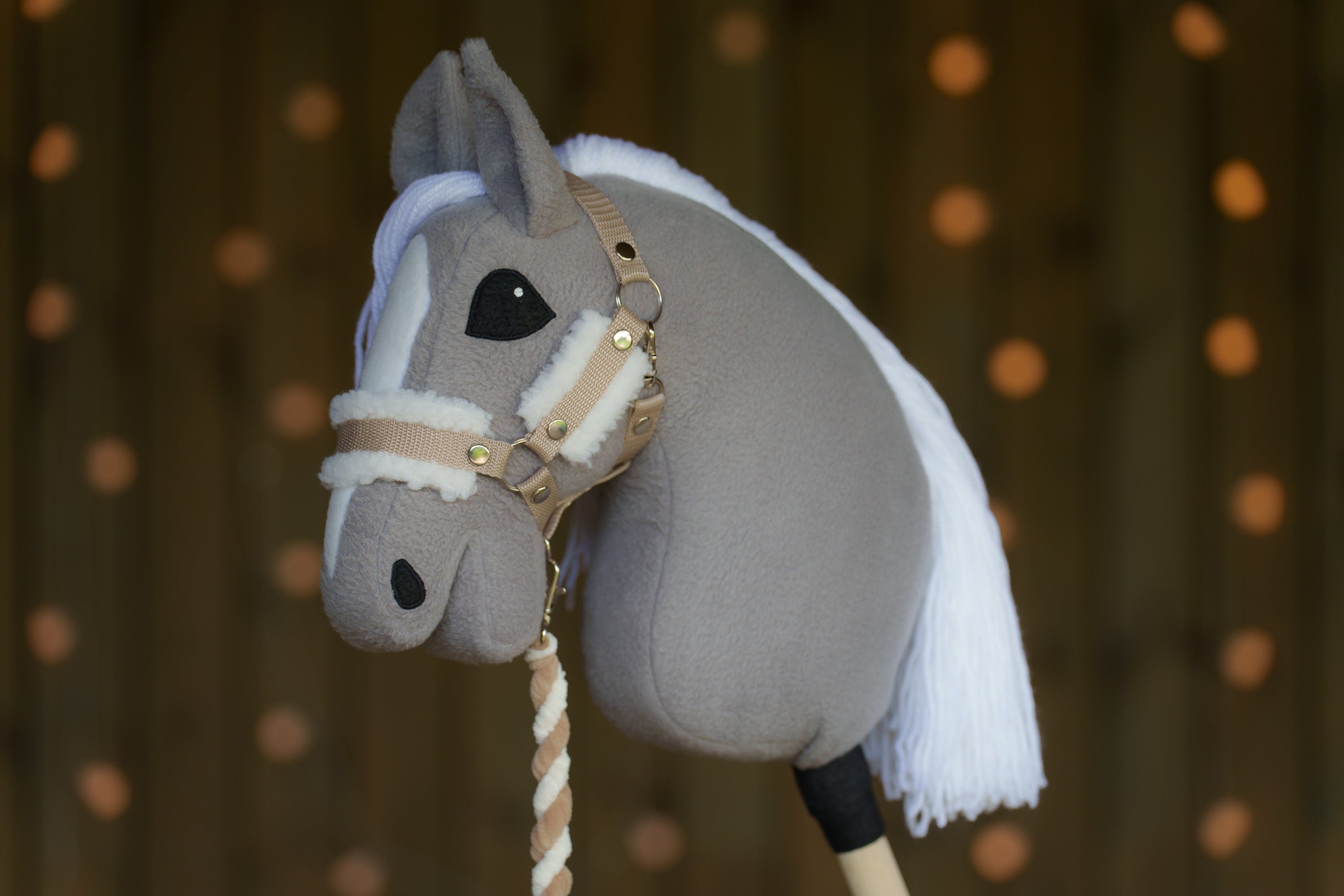 Hobbyhorse Halter with Soft Cream Fur – Fits A3 & A4 Hobbyhorses