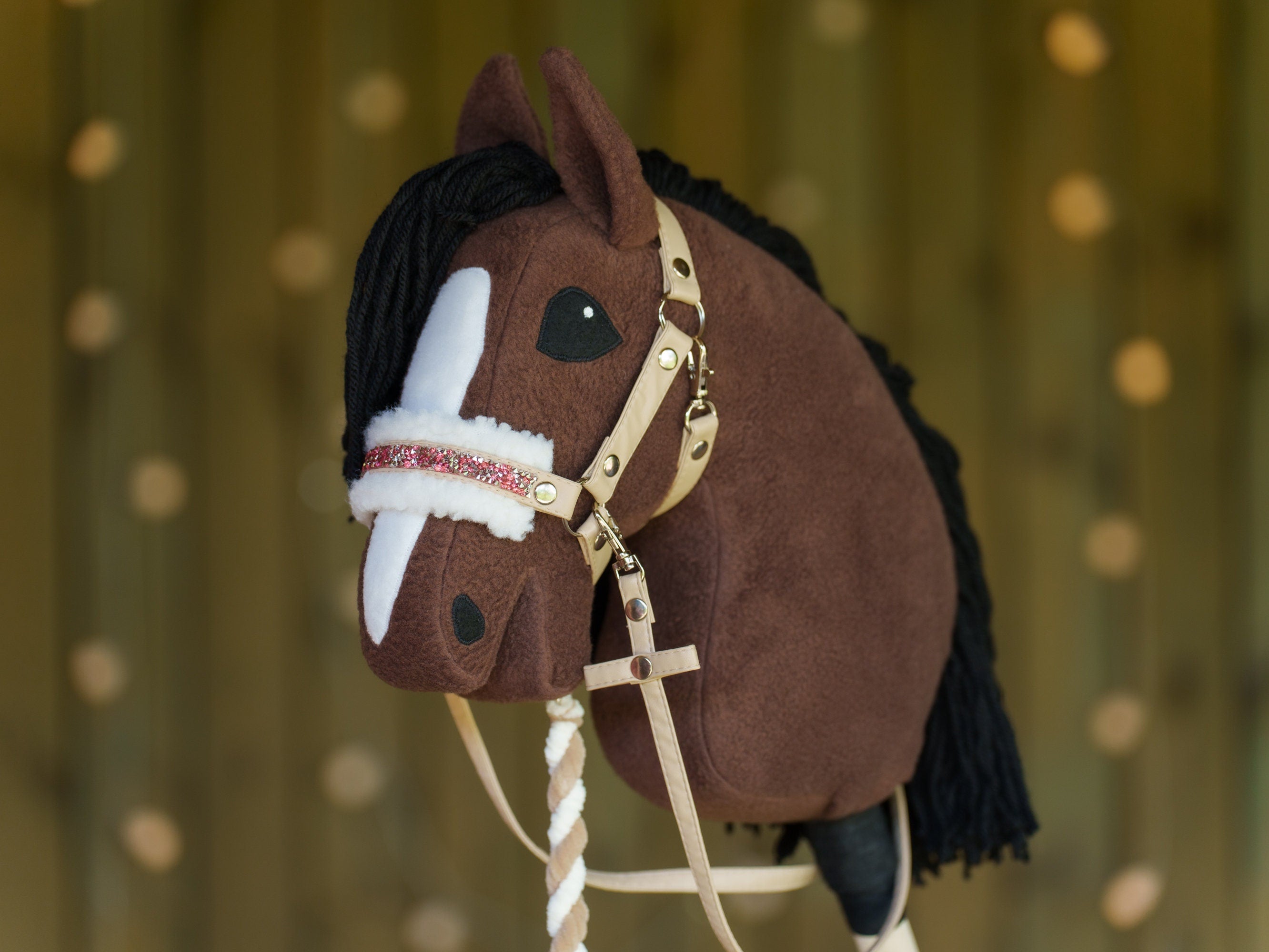 Faux Leather Hobbyhorse Halter with Rhinestones & Cream Fur – Fits A3 or A4 Sizes