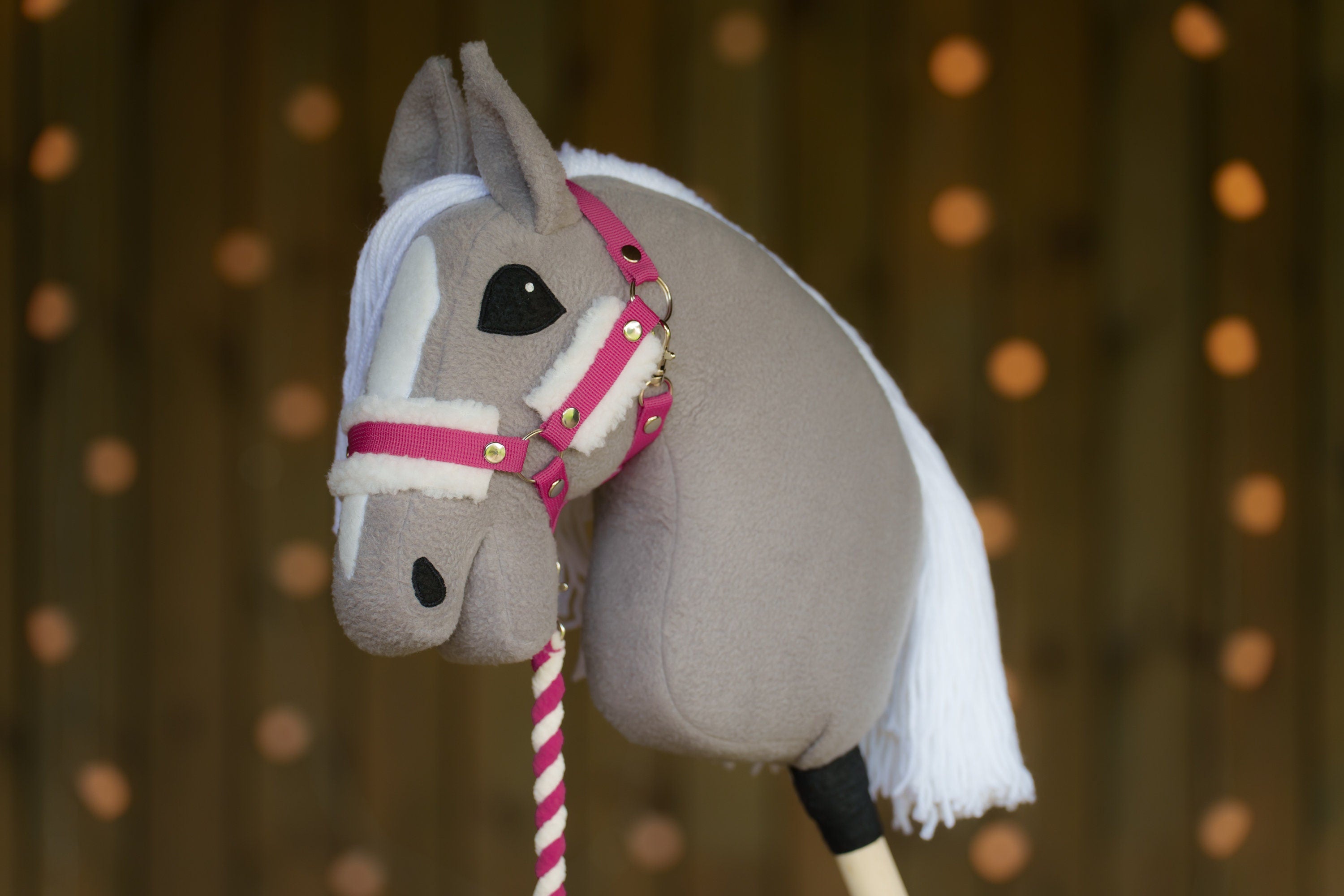 Hobbyhorse Halter with Soft Cream Fur – Fits A3 & A4 Hobbyhorses