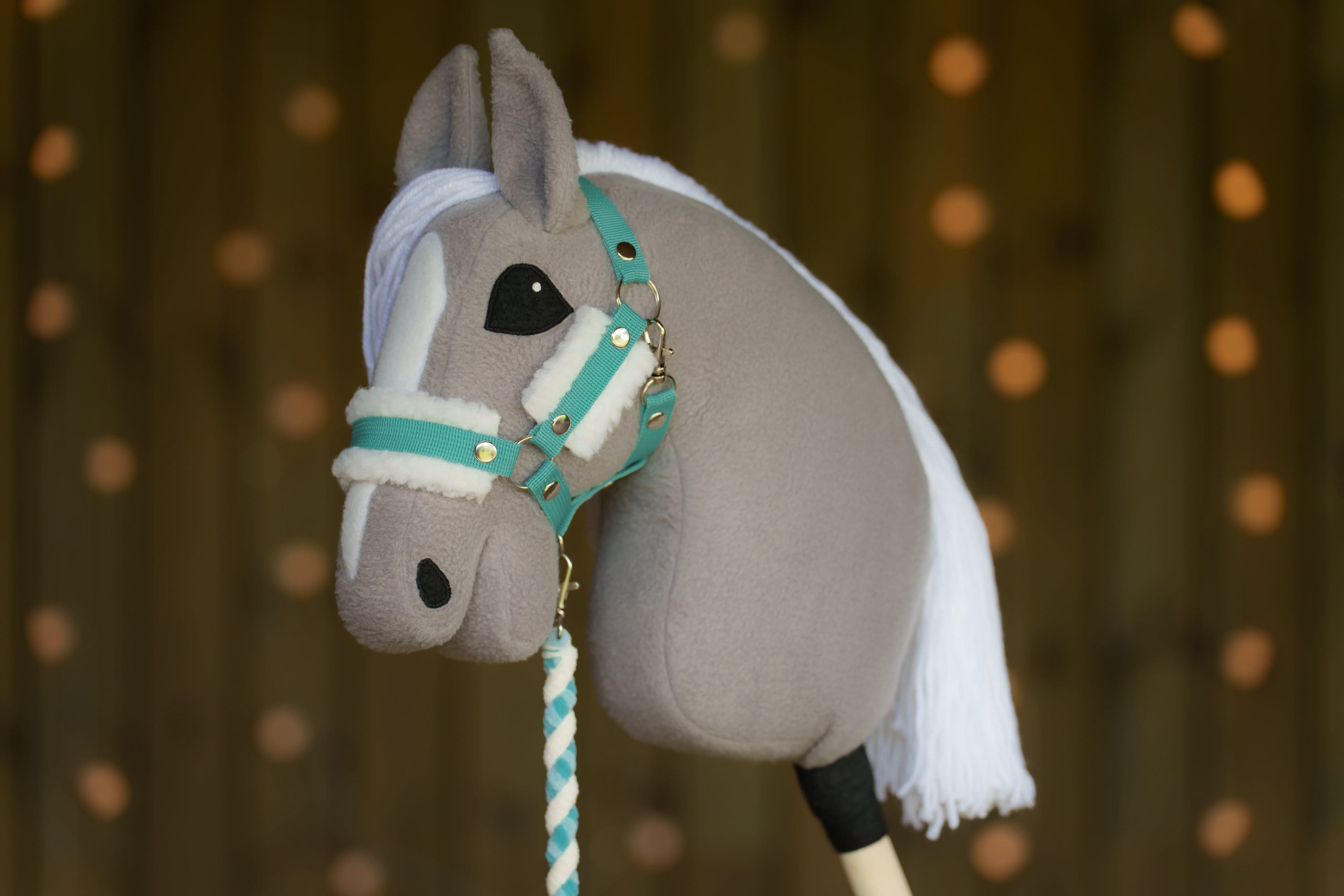 Hobbyhorse Halter with Soft Cream Fur – Fits A3 & A4 Hobbyhorses