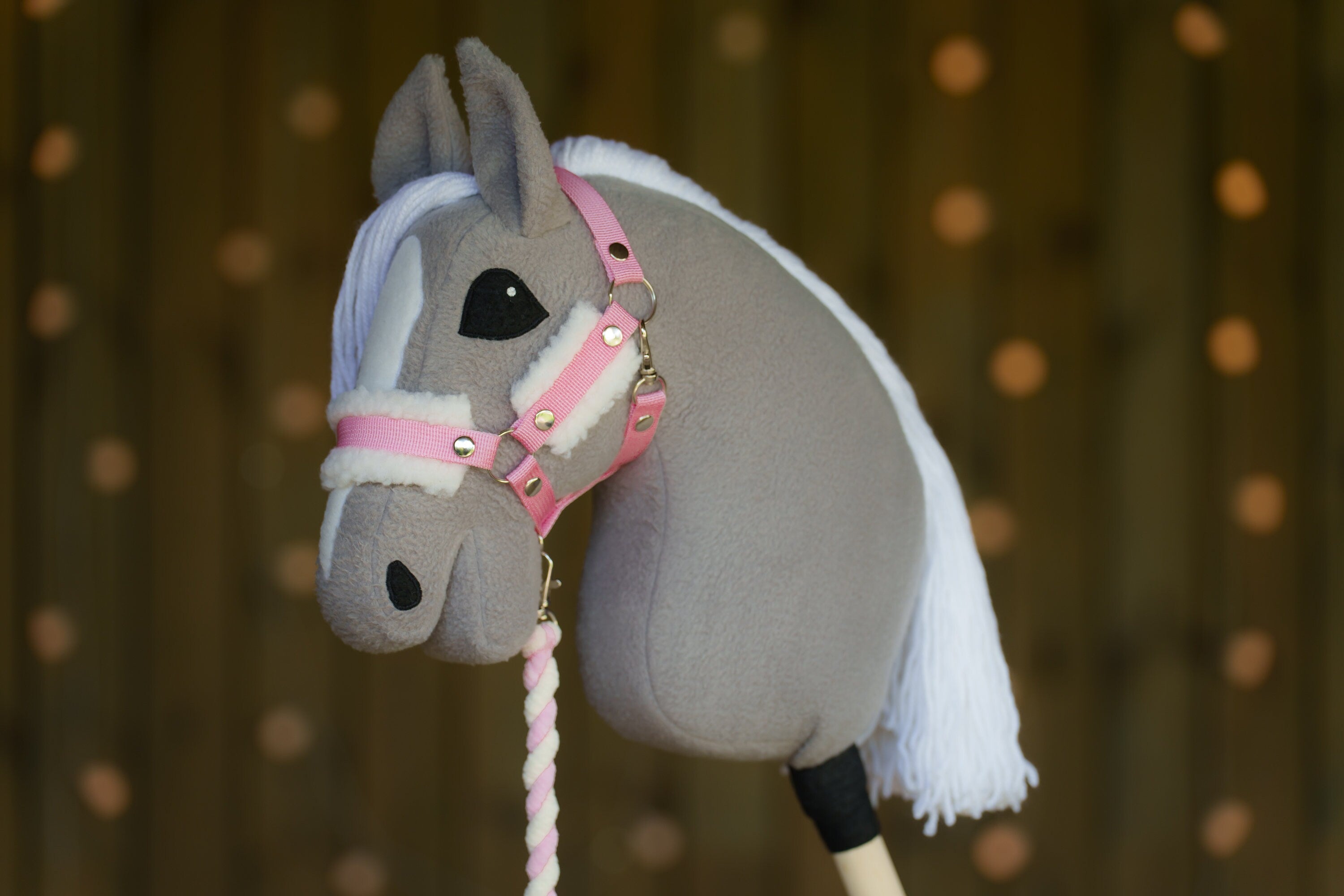 Hobbyhorse Halter with Soft Cream Fur – Fits A3 & A4 Hobbyhorses