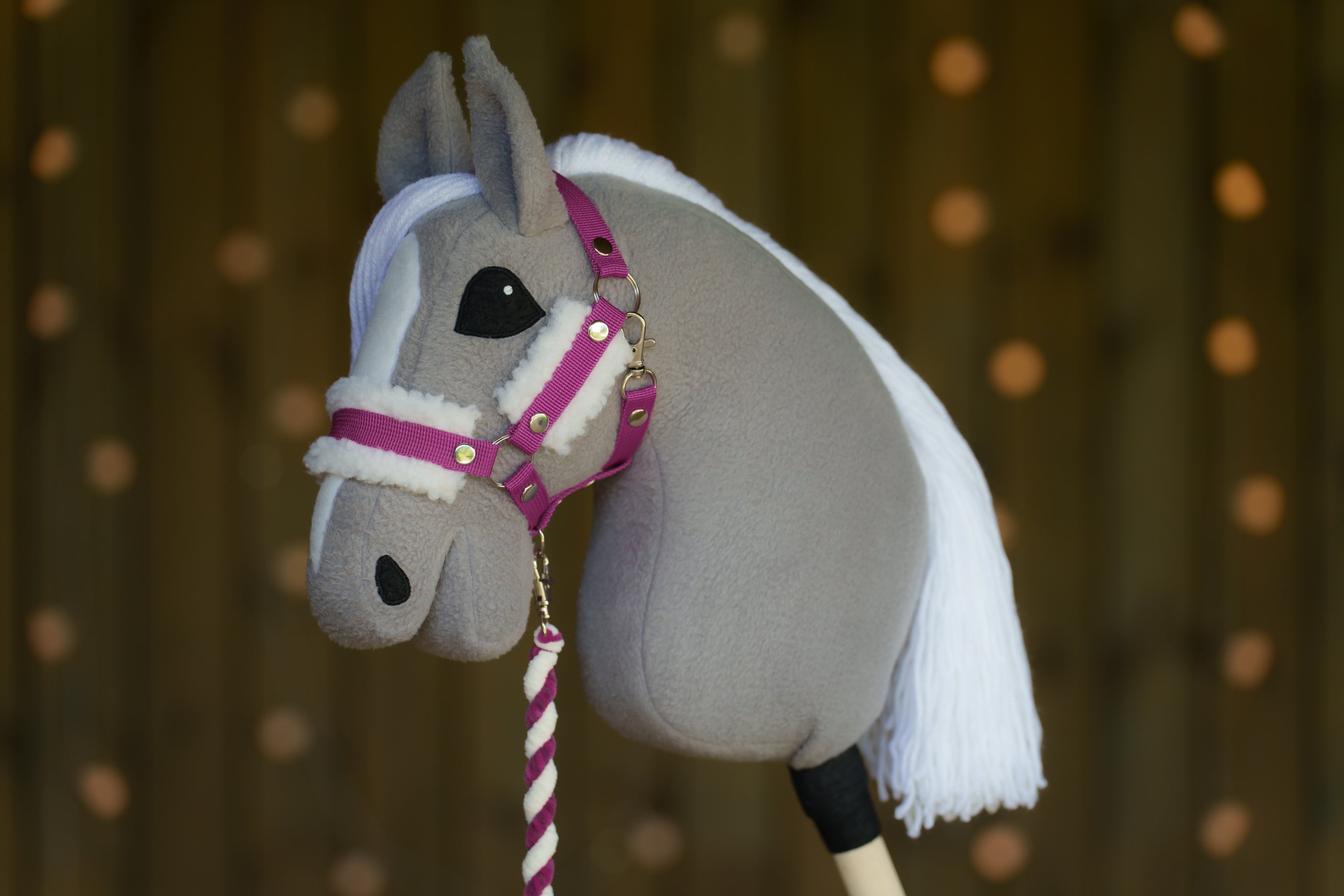 Hobbyhorse Halter with Soft Cream Fur – Fits A3 & A4 Hobbyhorses