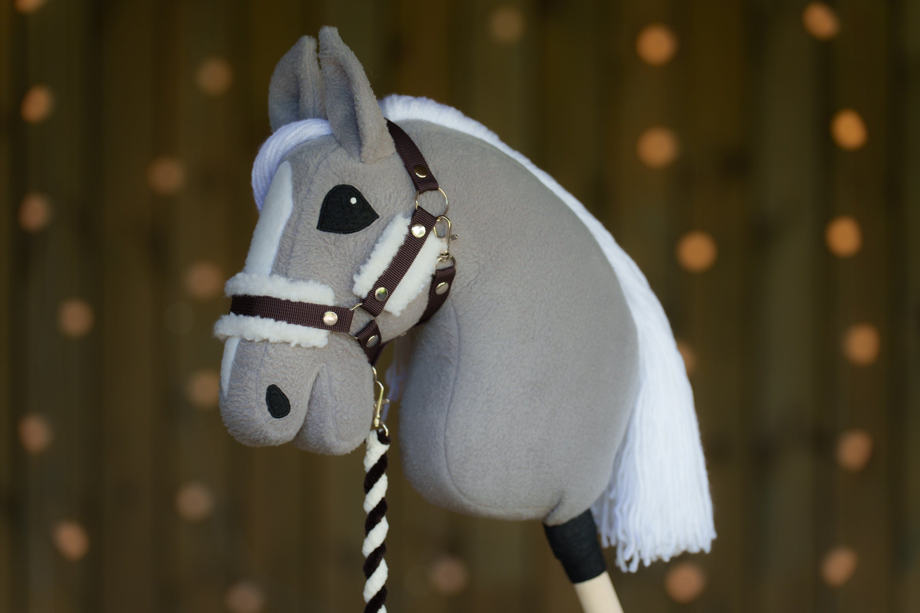 Hobbyhorse Halter with Soft Cream Fur – Fits A3 & A4 Hobbyhorses