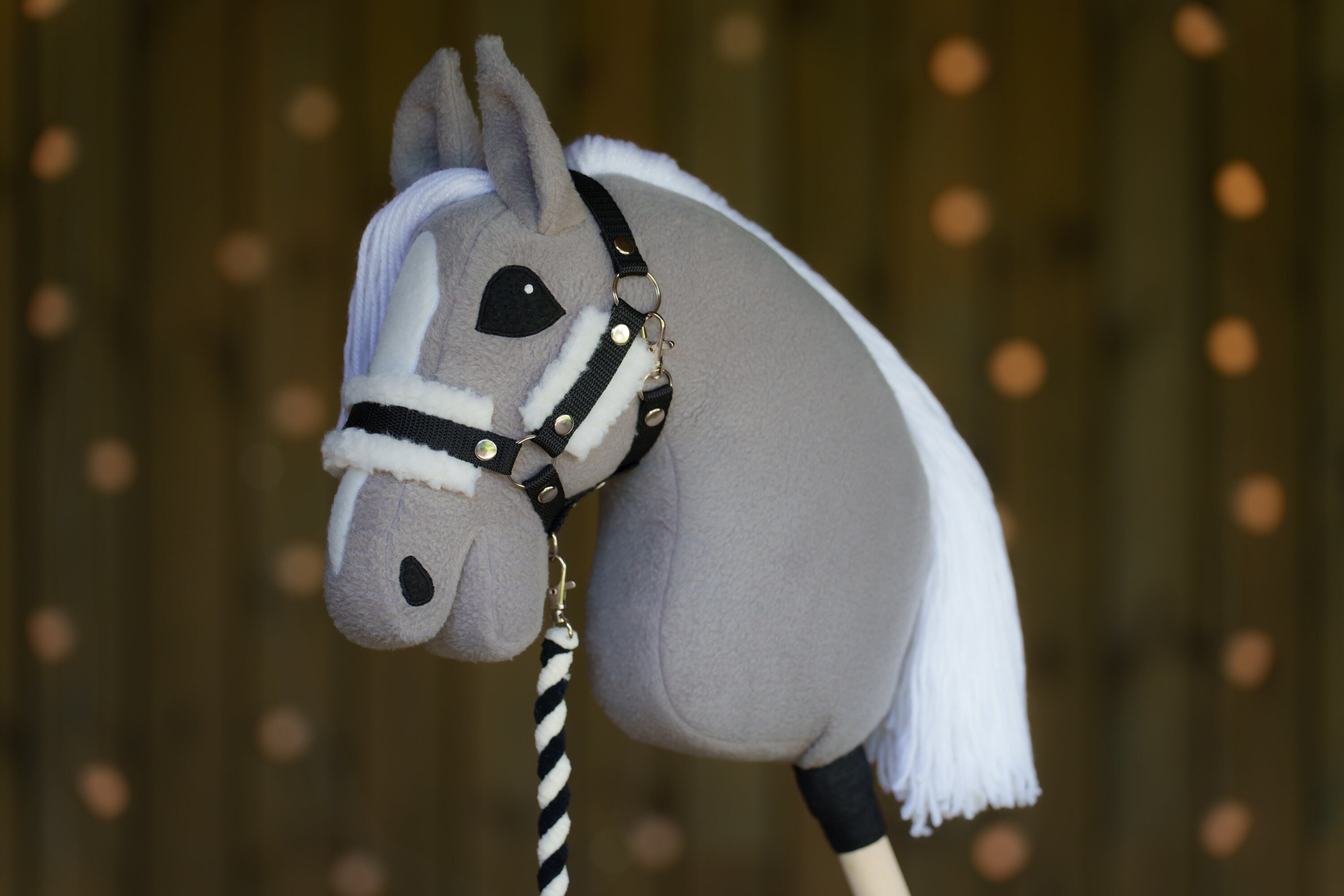 Hobbyhorse Halter with Soft Cream Fur – Fits A3 & A4 Hobbyhorses