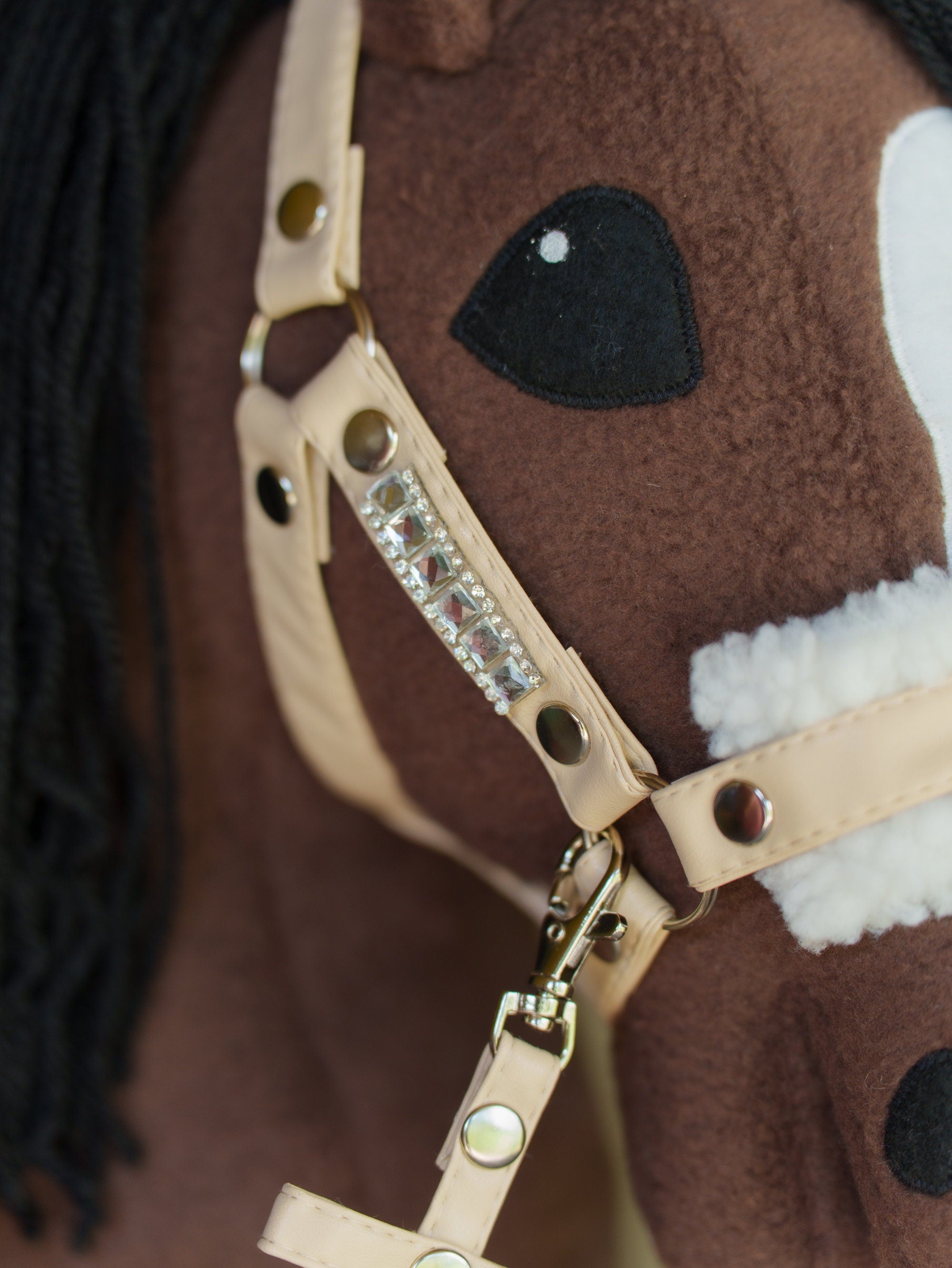 Faux Leather Hobbyhorse Halter with Rhinestones & Cream Fur – Fits A3 or A4 Sizes