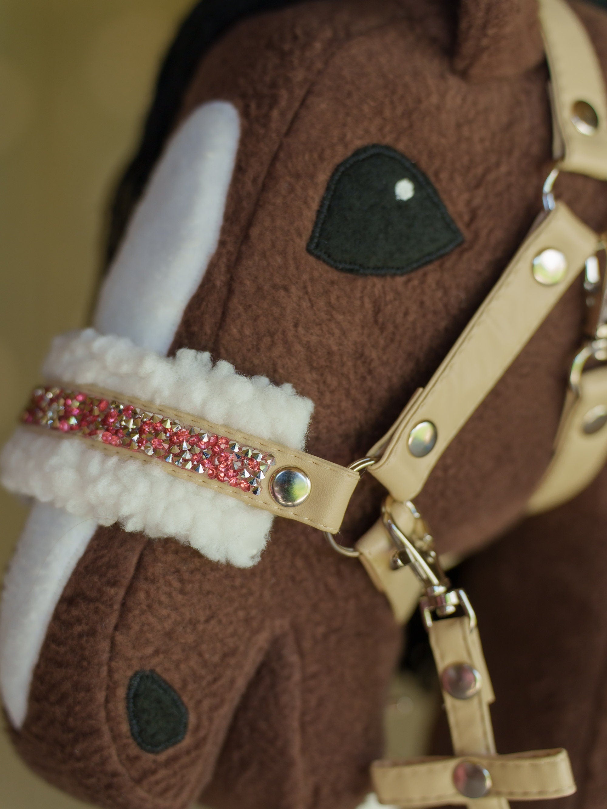 Faux Leather Hobbyhorse Halter with Rhinestones & Cream Fur – Fits A3 or A4 Sizes