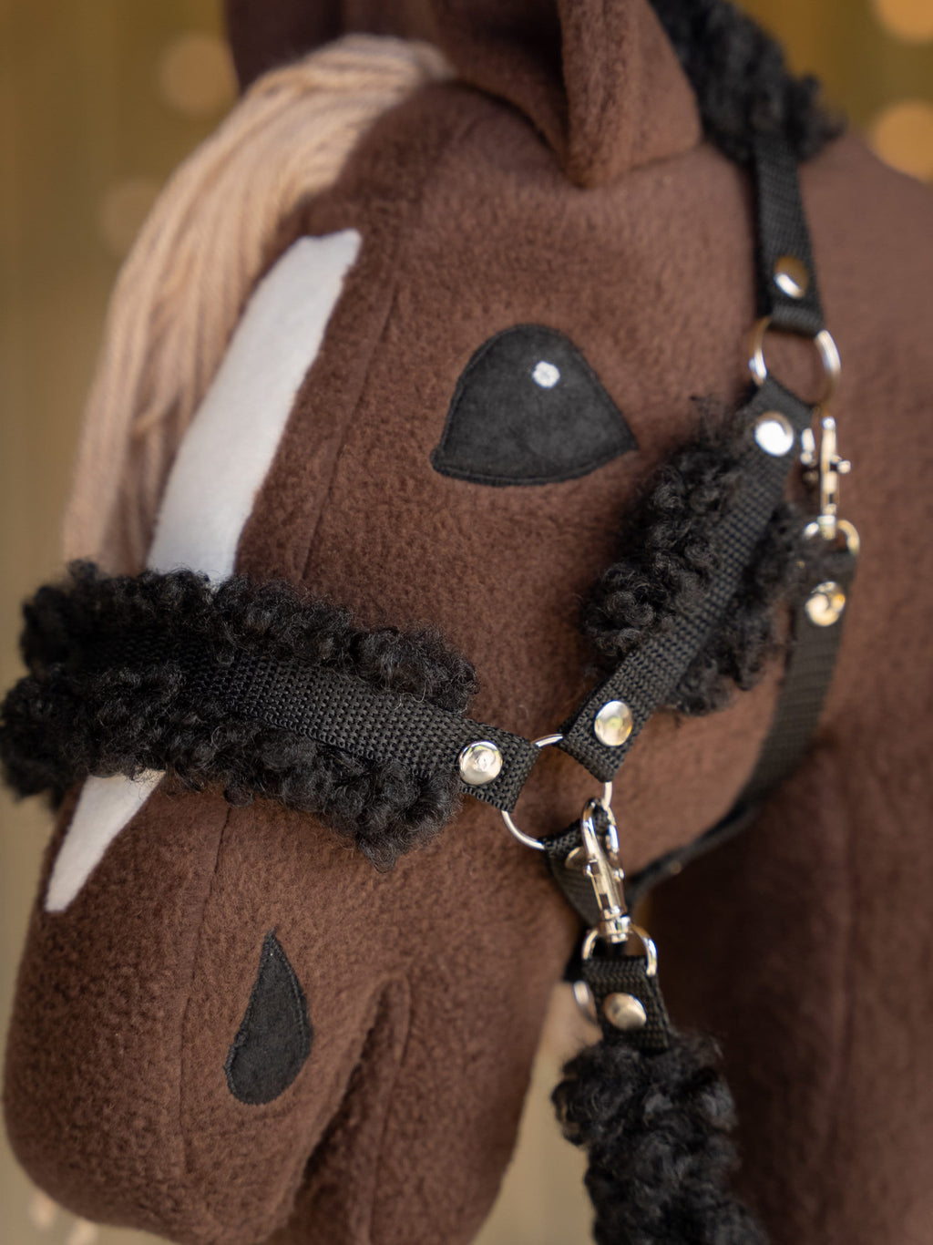 Adjustable Black Fur Halter & Reins for A3 Hobbyhorse – Soft, Stylish & Comfortable