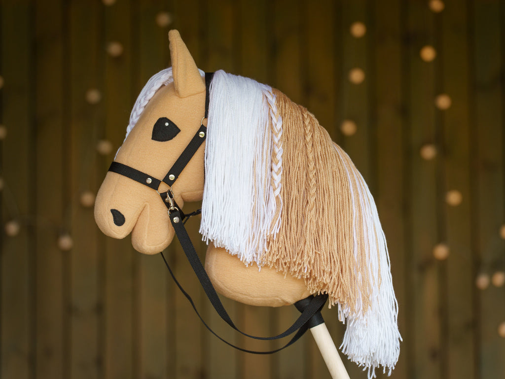 Palomino Hobbyhorse with Halter – Handmade A3 Stick Horse | Two-Color Yarn Mane
