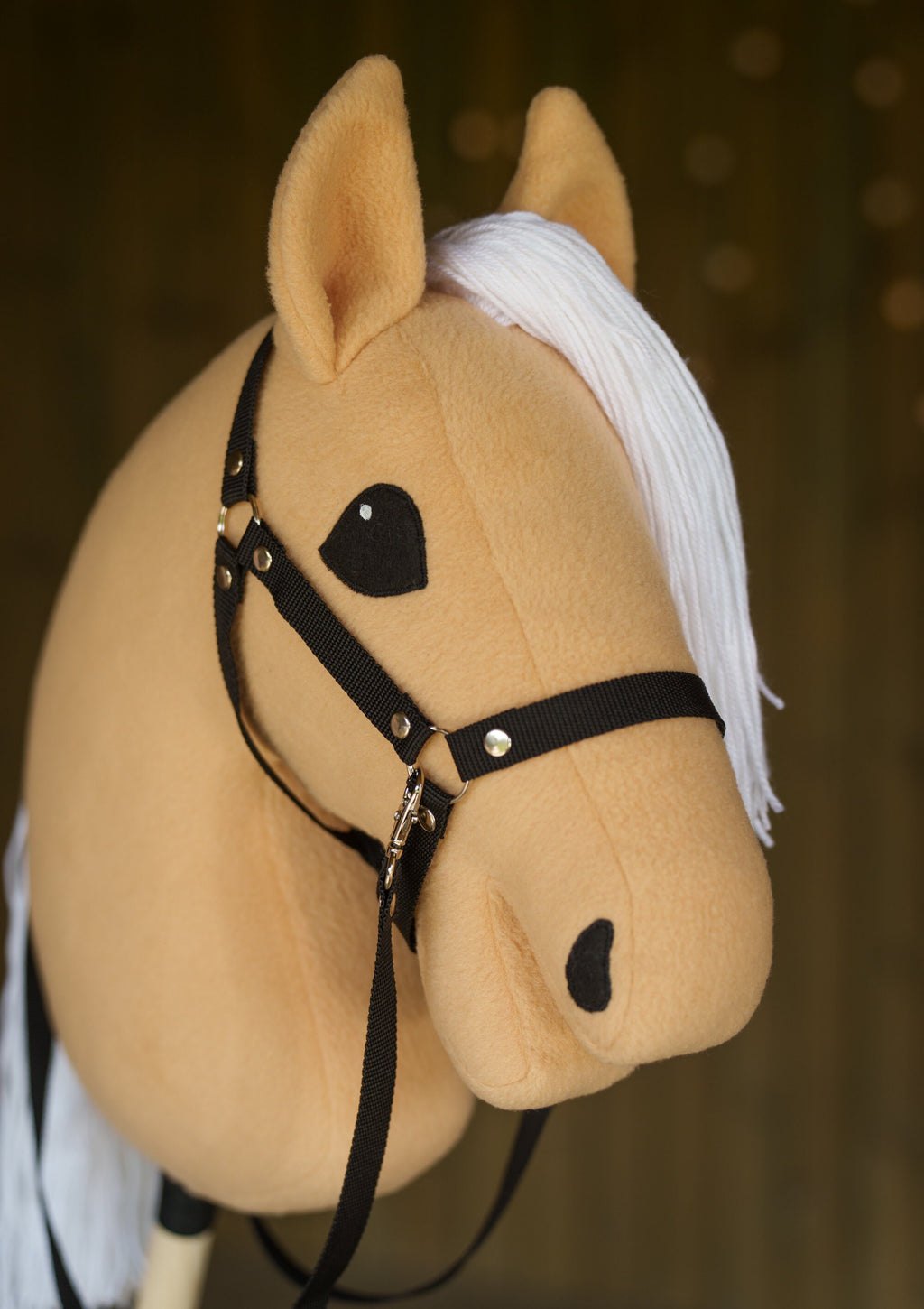 Palomino Hobbyhorse with Halter – Handmade A3 Stick Horse | Two-Color Yarn Mane