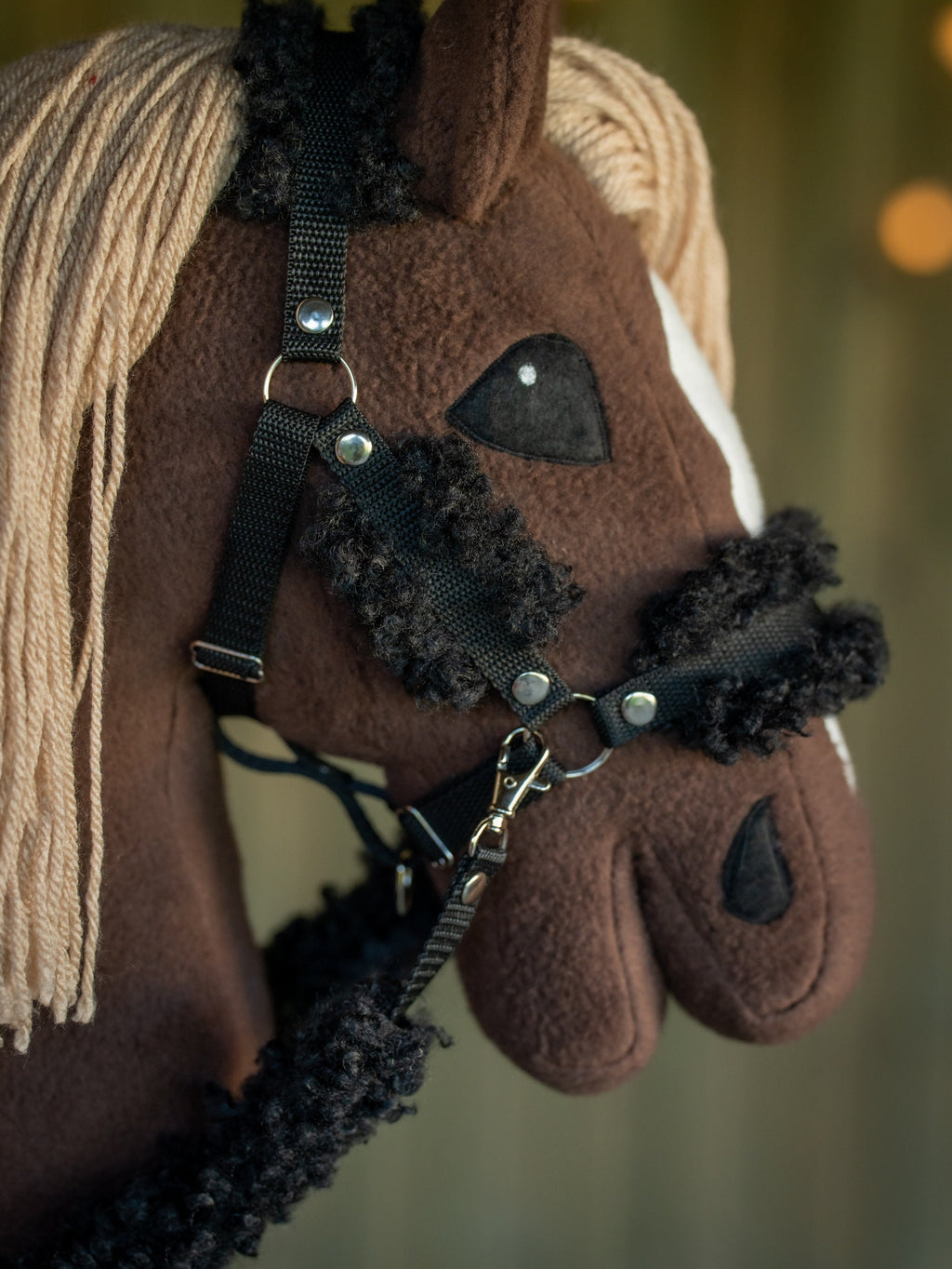 Adjustable Black Fur Halter & Reins for A3 Hobbyhorse – Soft, Stylish & Comfortable